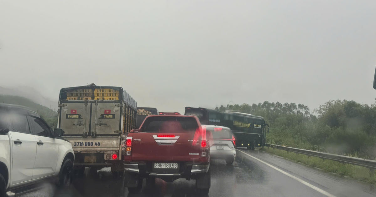 Два ДТП из-за дождя парализовали движение на скоростной дороге Nội Бай – Лао Кай
