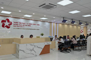 Ngày đầu vận hành Trung tâm Phục vụ hành chính công TP HCM