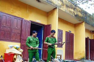 Quảng Nam: Thu hồi 280 súng tự chế ở huyện miền núi Nam Giang