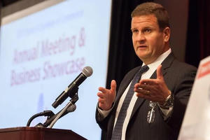 Tỷ phú Mỹ xây dựng đế chế trên nền tảng công nghệ 150 tuổi: "Thành công khi chịu lắng nghe ý tưởng và sống kỷ luật"  