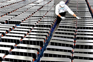 Giá pin xe điện tăng lần đầu tiên sau hơn 10 năm