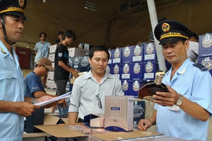 Xuất nhập khẩu hàng giả mạo made in Vietnam có thể bị phạt 100 triệu đồng