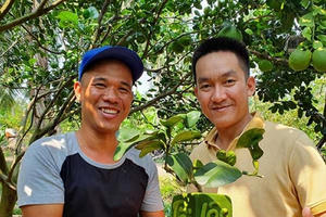 Món ngon, đặc sản bốn phương đổ về TP.HCM đón tết