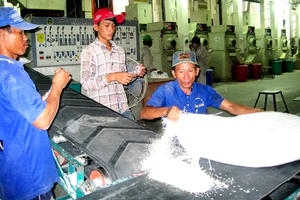 Gạo 'bẩn': Cần dữ liệu khoa học đầy đủ