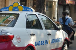 Công ty sở hữu thương hiệu Taxi Saigontourist bị yêu cầu mở thủ tục phá sản