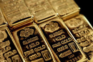 Cơn sốt vàng toàn cầu: Động lực nào đẩy giá vượt 4.000 USD và liệu có phải là một bong bóng?