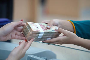 Lãi suất ngày 3/4: Tiền gửi kỳ hạn ngắn giảm 0,5% từ hôm nay