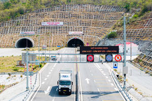 Hơn 1.140 tỷ đồng đầu tư hoàn thiện hầm Núi Vung trên cao tốc Bắc - Nam phía Đông
