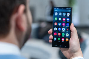 Samsung bắt đầu sử dụng màn hình Trung Quốc trên smartphone của mình, bất chấp việc là nhà sản xuất màn hình lớn nhất thế giới