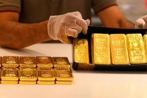 Giá vàng tiếp tục tạo đỉnh cao mới