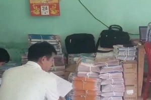 Khó hiểu vụ mất dữ liệu 20.000 sổ đỏ cùng máy tính - cổng phụ không đóng, cửa thoát hiểm không cài?