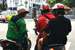 Grab, GoViet và Fastgo đang giành nhau 'miếng bánh' nửa tỷ USD