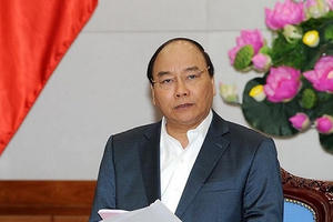 Chỉ đạo nóng của Thủ tướng: “Từ nay các địa phương không được nhận ô tô doanh nghiệp tặng”