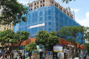 Căn hộ chung cư giá 300 triệu đồng/m2 gần Hồ Gươm, thực hay ảo?