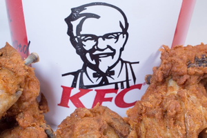 Câu chuyện kinh doanh: Lý do thực sự đằng sau tên thương hiệu KFC