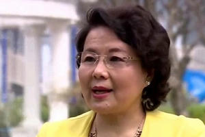 Bà Nguyễn Thị Tuyết Minh: “Doanh nhân nữ Việt Nam hãy là “người khổng lồ” tiến về phía trước”