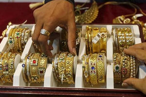 Giá vàng hôm nay 3/9: Nghỉ ngơi ngày lễ, thị trường 'đóng băng'
