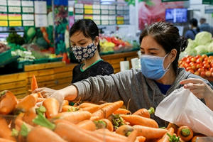 Gỡ bỏ giãn cách xã hội, chỉ số CPI tháng 5 tiếp tục giảm 0,03%