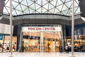 Vận hành 88 trung tâm thương mại trên cả nước, Vincom Retail (VRE) báo lãi sau thuế năm 2024 đạt hơn 4.000 tỷ đồng