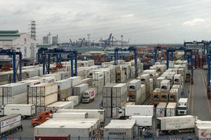 Thủ tướng yêu cầu Bộ TN-MT bãi bỏ quy định gây khó cho doanh nghiệp nhập phế liệu