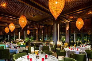 Sẻ chia yêu thương mùa lễ hội 2017