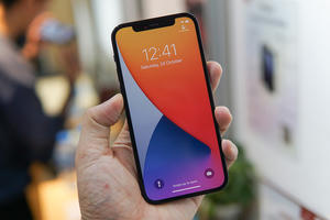 iPhone 12 Pro giảm 8 triệu đồng