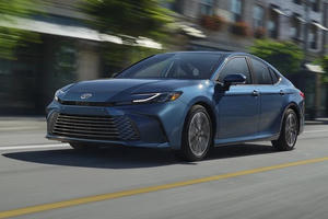 Những nét mới trên Toyota Camry 2025