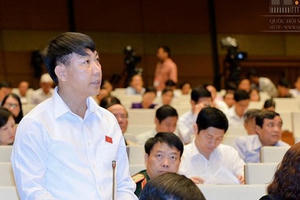 ĐBQH: Theo tính toán, mỗi tháng Việt Nam phải tiết kiệm từ 21.000 - 27.000 tỷ đồng và sẽ phải vay để trả nợ