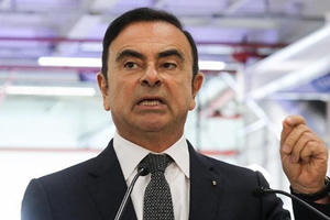 Dù trong tù, Carlos Ghosn vẫn "bỏ túi" triệu USD khi từ chức tại Renault