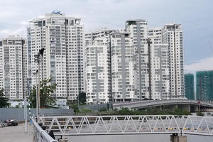 Giá nhà gấp 20 lần thu nhập trung bình, HoREA đề xuất giải pháp kéo giảm