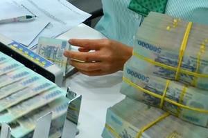 Nhiều ngân hàng công bố lãi khủng trong 9 tháng