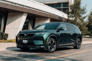 Chủ xe nói về VinFast VF 9: SUV điện hạng E ‘chuẩn thương gia’, chất lượng sánh ngang xe châu Âu 4 tỷ đồng