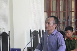 Chồng mua bán ma túy, khai thêm vợ để... cùng nhau đi tù