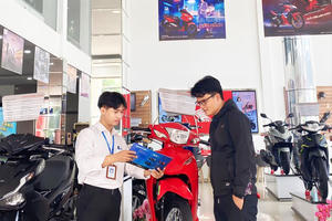 Mcredit ưu đãi trả góp từ 747.000 đồng/tháng cho khách hàng mua xe máy Honda