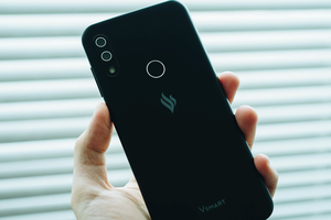 Sau 3 năm Vingroup rút lui khỏi lĩnh vực smartphone, mẫu Vsmart "mới 100%" bất ngờ tái xuất với mức giá chỉ vài trăm nghìn đồng