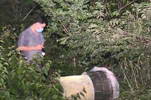 Rúng động vụ thi thể bị đổ bê tông trong thùng: Đập bể bê tông lấy tử thi thứ hai ra ngoài