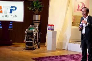 Shark Tank - Startup về thiết bị bọt tuyết ra về trắng tay vì “hiểu về kinh tế nhưng không hiểu về kinh doanh”