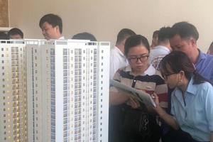 Tình hình trái ngược ở hai thị trường lớn nhất nước