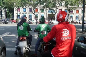 Now (Foody) sắp cạnh tranh với Grab và Go-Viet với dịch vụ xe ôm "sang chảnh", chỉ tuyển xế chạy SH, Vespa, Liberty,...