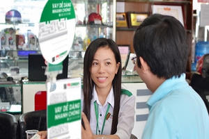 Hết được vô tư cho vay tiêu dùng, đòi nợ 'khủng bố'