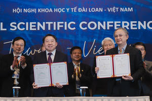 Bệnh viện Đa khoa Veterans Đài Bắc ký kết hợp tác và làm việc với Bệnh viện Đa khoa Hồng Ngọc