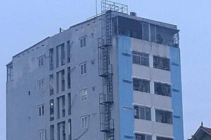 Cuộc tháo chạy bất thành khỏi những toà chung cư giá rẻ