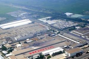 Doanh số bán xe máy và ôtô của Honda Việt Nam giảm đến 72%