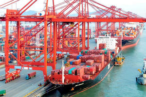 Việt Nam tiếp tục xuất siêu 225 triệu USD sau 11 tháng 