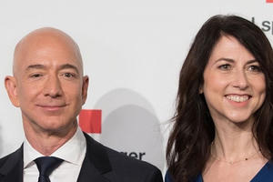 Nhận 37 tỷ USD sau ly hôn, vợ cũ ông chủ Amazon từ thiện một nửa