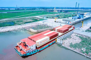 Đẩy mạnh vận tải thủy và đường sắt: Bước đi chiến lược cho logistics xanh