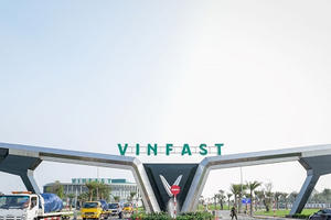 Tập đoàn Vingroup chính thức tham gia lĩnh vực vận tải hành khách với dịch vụ xe bus điện