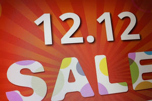 Một người dùng đặt hơn 280 đơn hàng online trong sáng 12/12