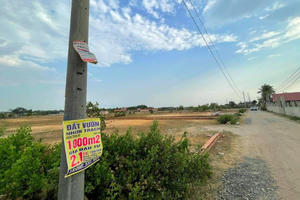 Quản lý chặt dòng tiền đang đổ bất động sản