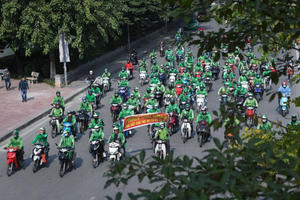 Tổng cục Thuế: Nghị định 126 không làm tăng nghĩa vụ thuế của lái xe Grab